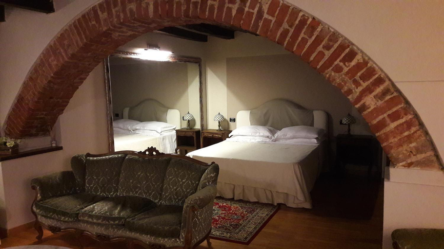 Bedroom 9
