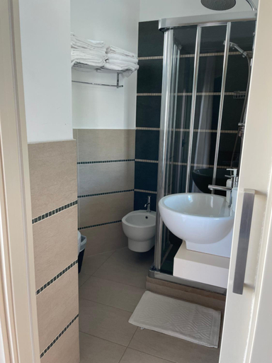 Bathroom 3, Hotel Flamingo, Rimini