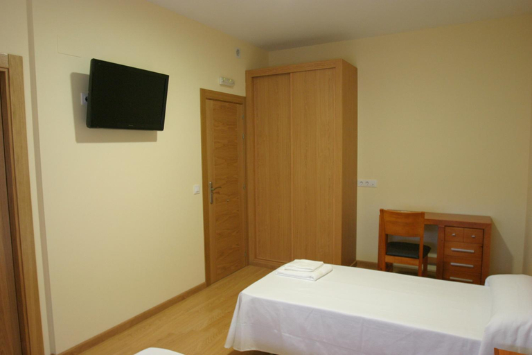 Bedroom 2, Albergue La Encina, León