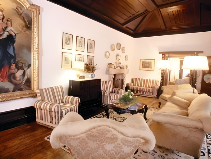 Others 5, Casa de Canedo, Celorico de Basto