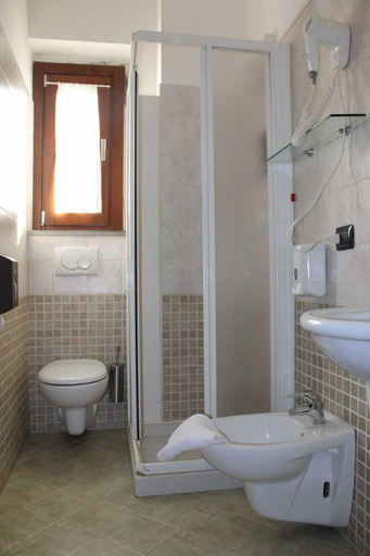 Bathroom 5, Al Maniero, Brescia