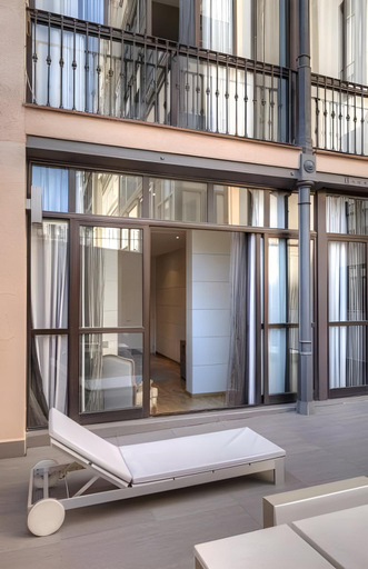Others 4, Sixtyfour Apartments, Barcelona