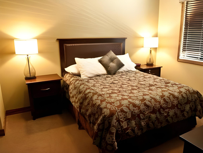 Bedroom 3, Bighorn Meadows Resort, East Kootenay