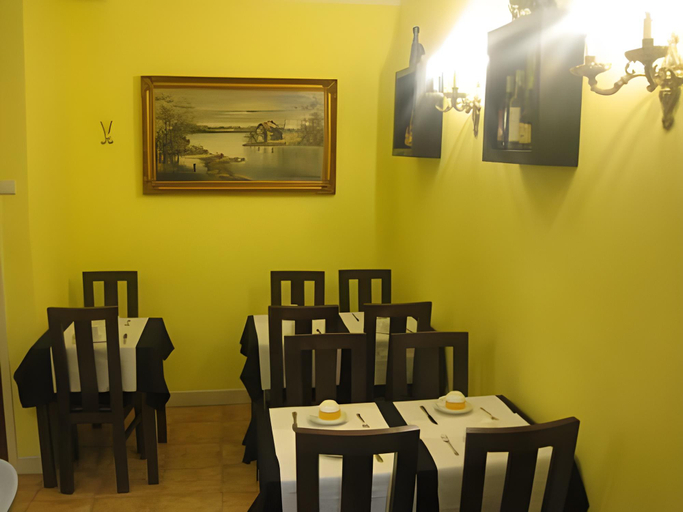 Food & Drinks 4, Faria Guimares Porto Centro, Porto