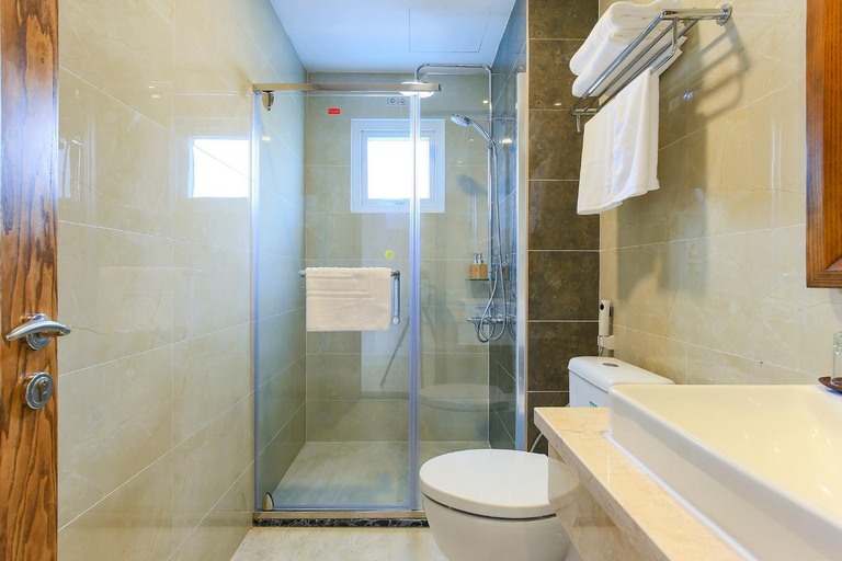 Bathroom 29