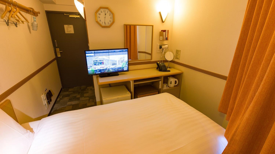 Bedroom 12
