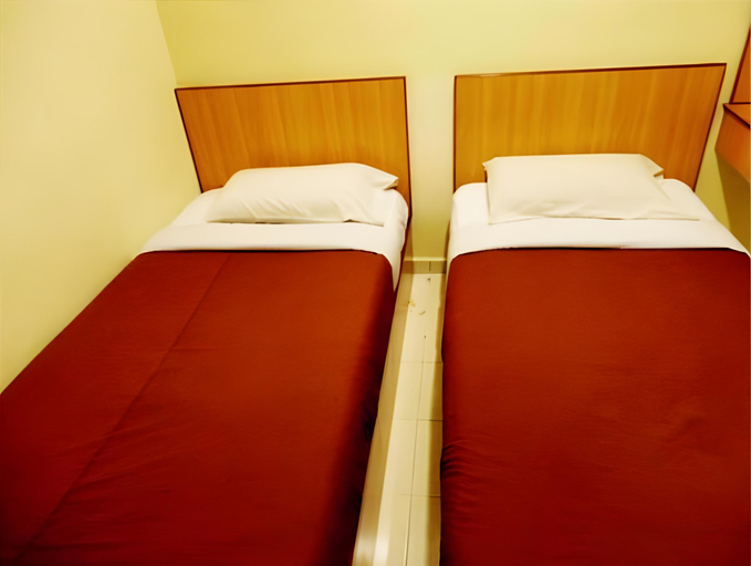 Bedroom 4, Hotel Suria, Port Dickson