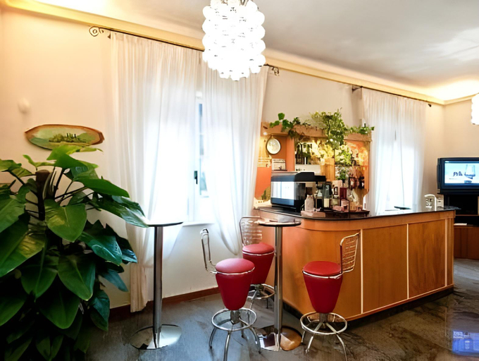 Others 3, Hotel Angelini, Rimini