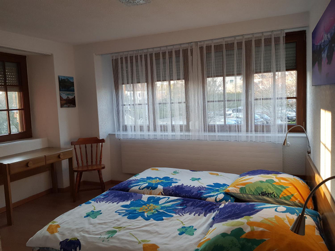 Bedroom 2, Garni-Hotel Muhletal, Stein