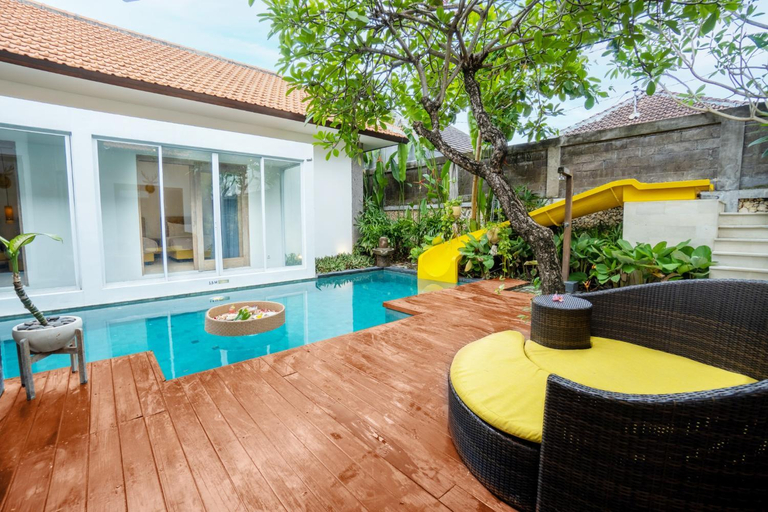Swimming Pool 4