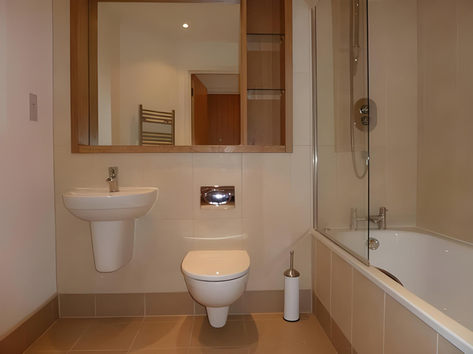Bathroom 2, Gateway Serviced Apartments, Leeds