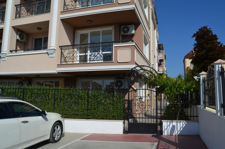 Others 4, Divela 3 Apartments, Nesebar