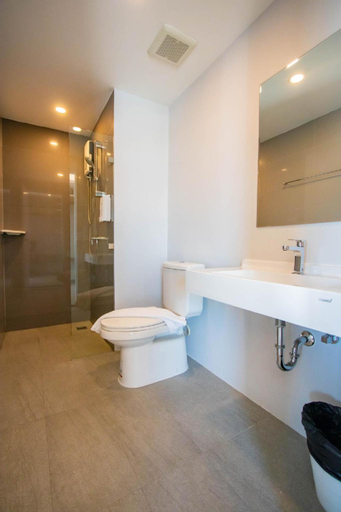 Bathroom 3