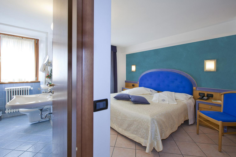 Bedroom 3, Hotel Ambra, Bergamo