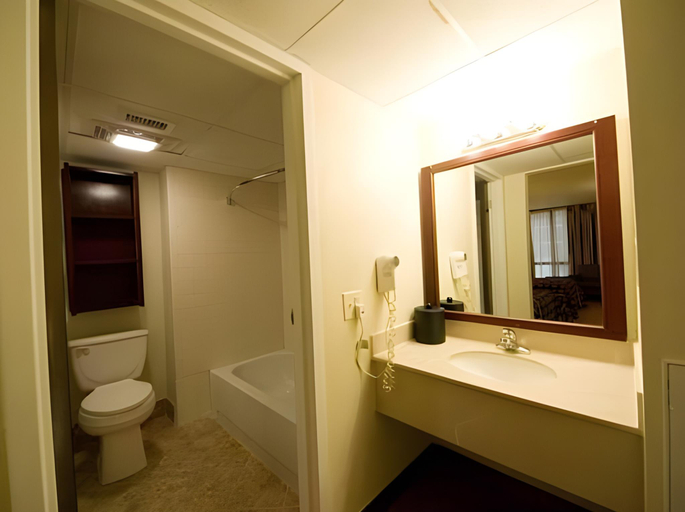 Bathroom 4, Rodeway Inn Abilene West, Taylor