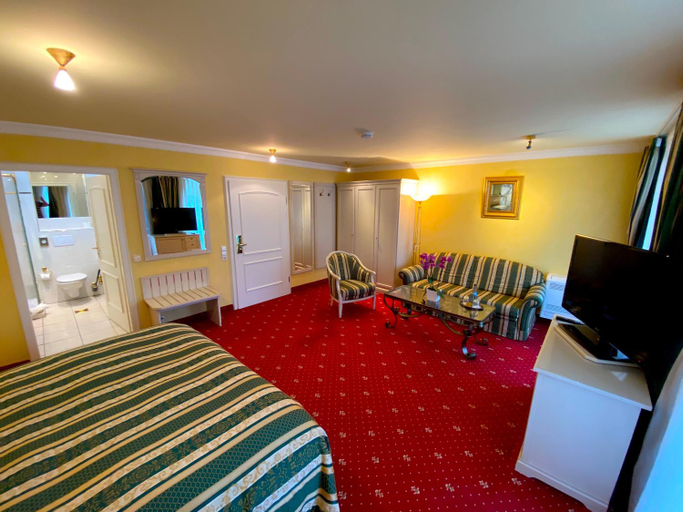 Bedroom 9