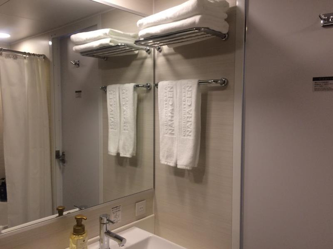 Bathroom 8