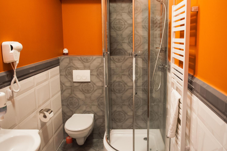 Bathroom 9