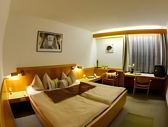 Bedroom 3, Coffee Fellows Hotel Steigerwald Sud, Erlangen-Höchstadt