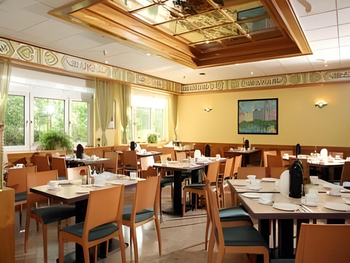 Food & Drinks 5, Hotel Newton Karlsruhe, Karlsruhe