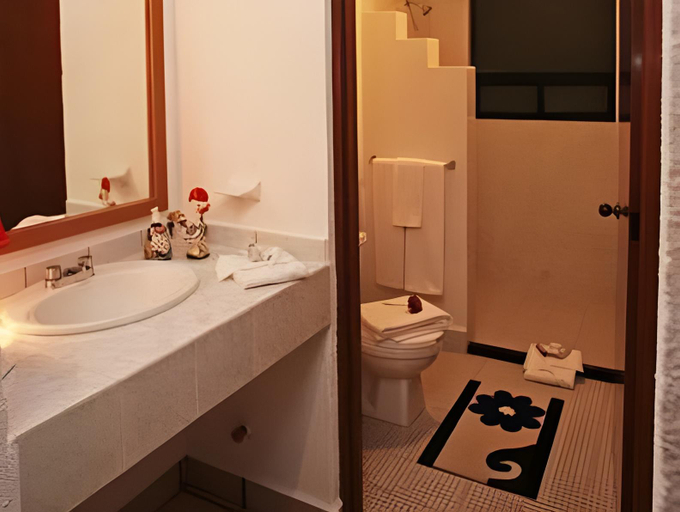 Bathroom 2, Sunrock Condo Hotel, La Paz