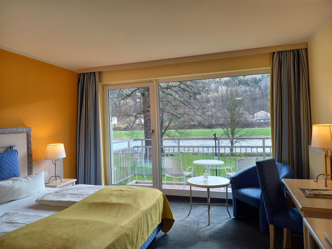 Bedroom 3, Parkhotel Bad Schandau - direkt an der Elbe, Sächsische Schweiz-Osterzgebirge