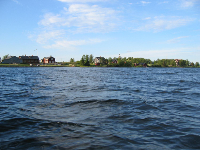 Others 4, Arctic Island - Remote island, reachable only by boat or snowmobile, Kiruna