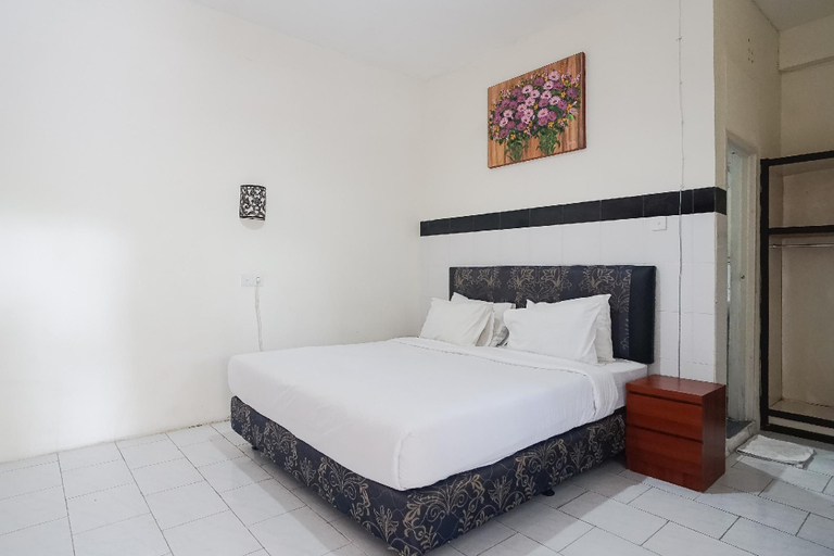 Bedroom 30