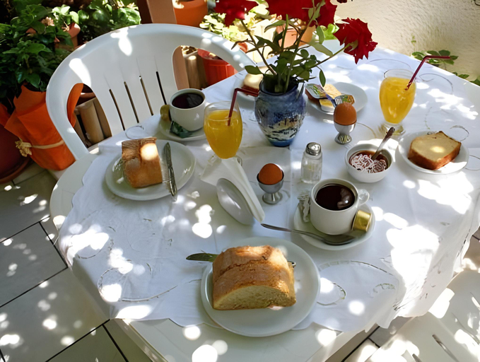 Food & Drinks 5, Katerina Roza Studios - Heartfelt Hospitality in the City, South Aegean