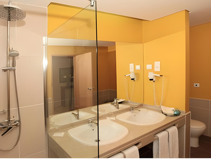 Bathroom 4, Pestana Tropico, Praia