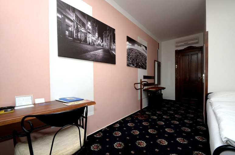 Bedroom 2, Brioni Boutique Hotel 4*, Ostrava