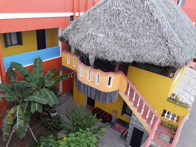 Exterior 2