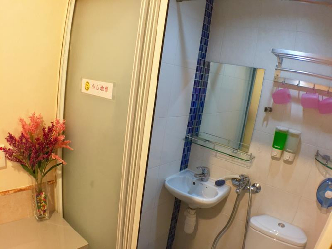 Bathroom 9