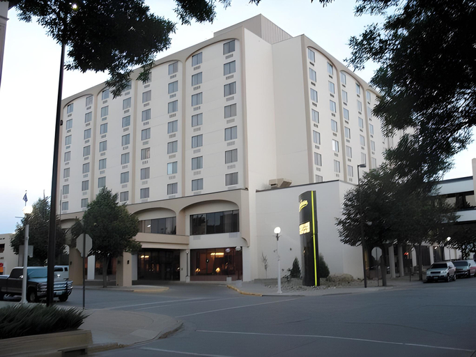 Exterior & Views, Radisson Hotel Bismarck, Burleigh