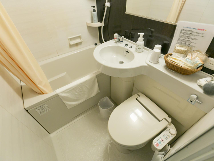 Bathroom 6