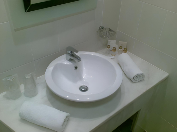 Bathroom 2, Magic Hotel, Thessaly