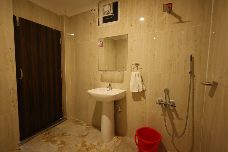 Bathroom 3, SHRIMAN VALLEY, Puri