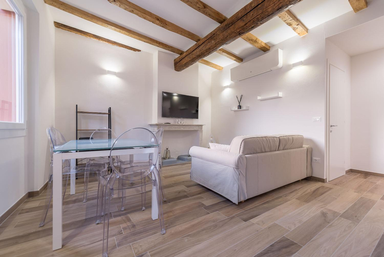 Bedroom 2, Realkasa Canonica Apartment, Bologna