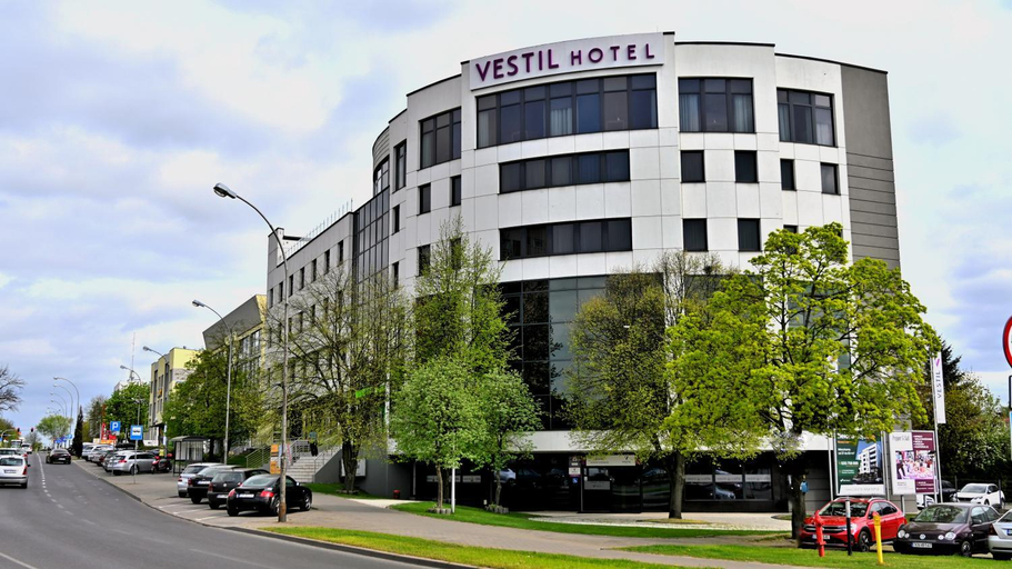 Exterior & Views 2, Hotel Vestil, Piotrków Trybunalski