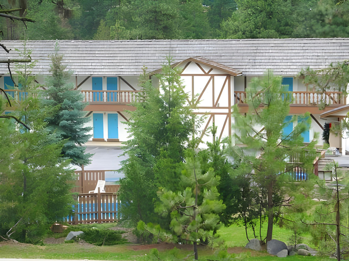 Exterior & Views 2, Alpine Rivers Inn, Chelan