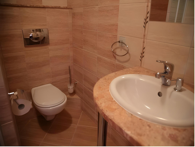 Bathroom 4, Hotel Kormoran Resort & SPA, Sulęcin