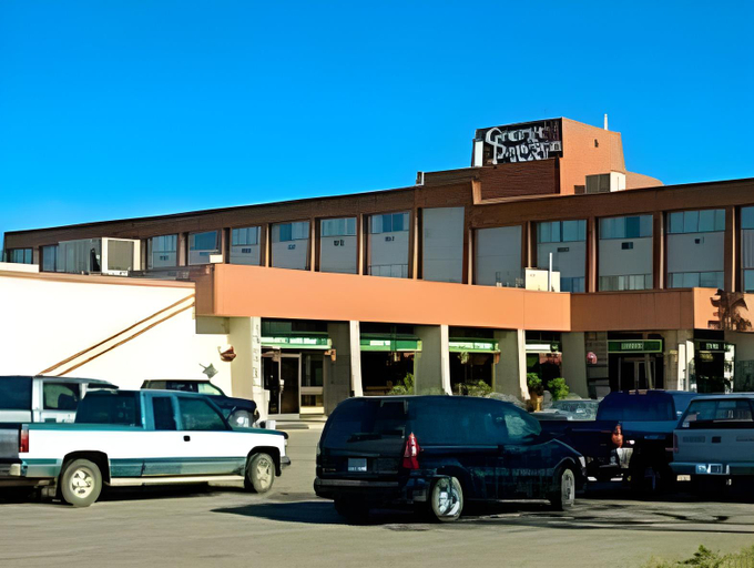 Exterior & Views 2, The George Dawson Inn & Conference Centre, Peace River
