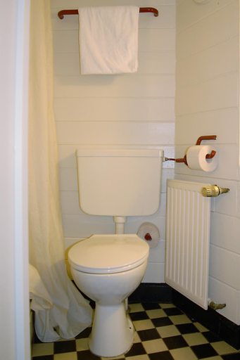 Bathroom 5, Das Feuerschiff, Hamburg