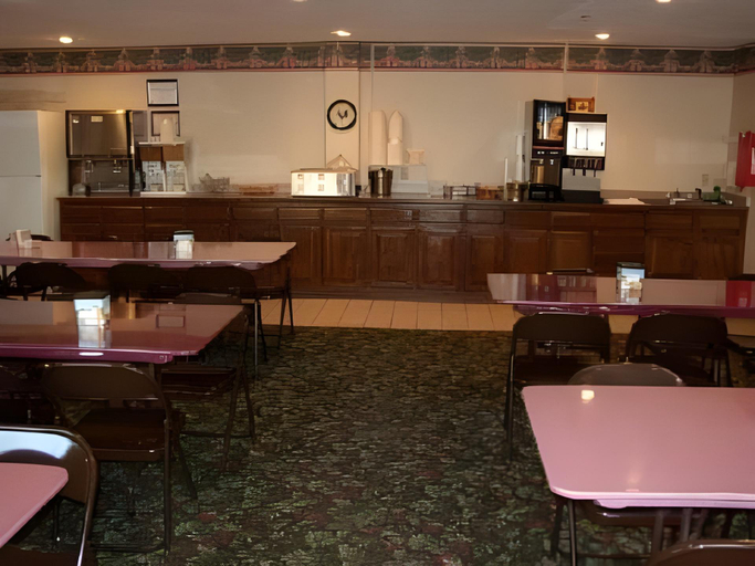 Food & Drinks 4, Rosebud Inn, Taney