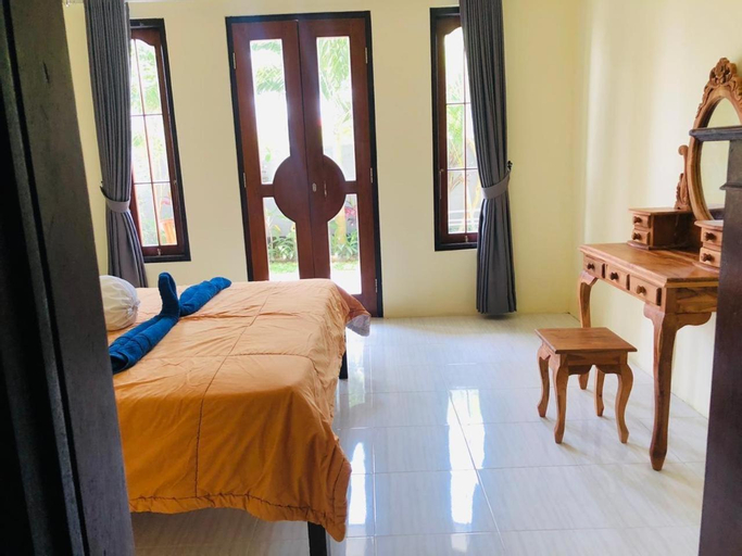 Bedroom 8