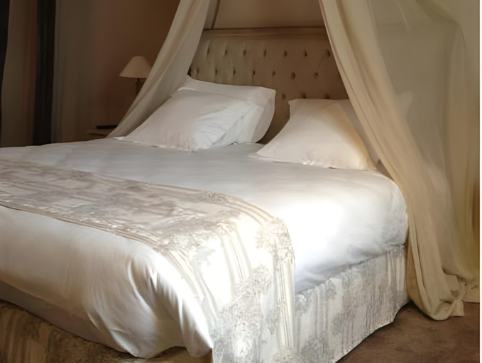 Bedroom 4, Logis Hotel Restaurant Le Cheval Blanc Blere, Indre-et-Loire