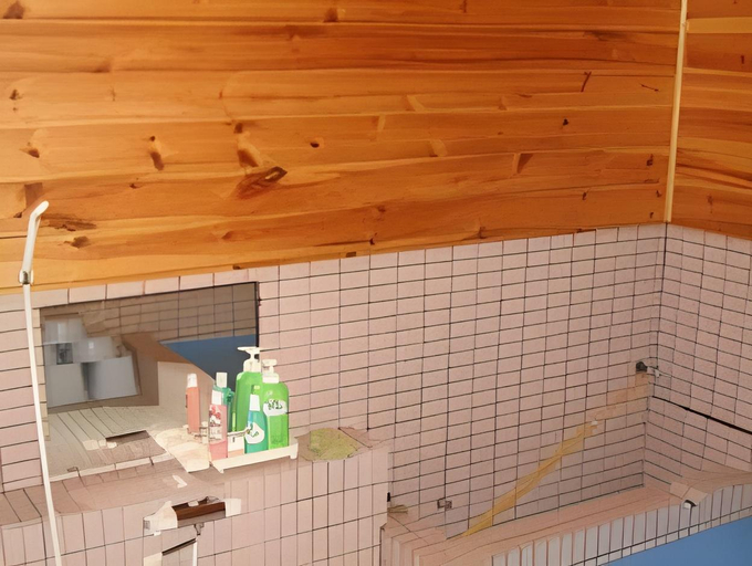 Bathroom, Toipirka Kitaobihiro Youth Hostel, Otofuke