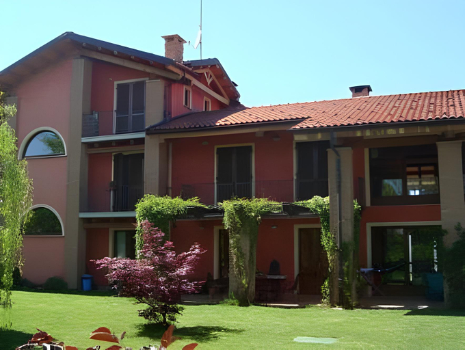 Others 2, Bed & Breakfast Milu, Cuneo