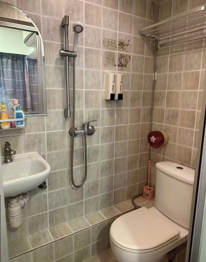 Bathroom 3, Hong Kong Full Harvest Inn, Kowloon
