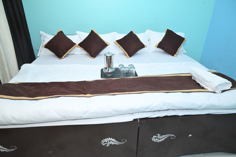 Bedroom 3, Shri Sita Vallabh Padchhaya, Faizabad